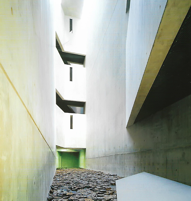 Техногенная архитектура - еврейский музей в Берлине